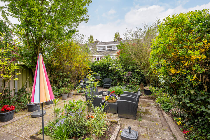 Photo 3 of Frederik Hendriklaan 17