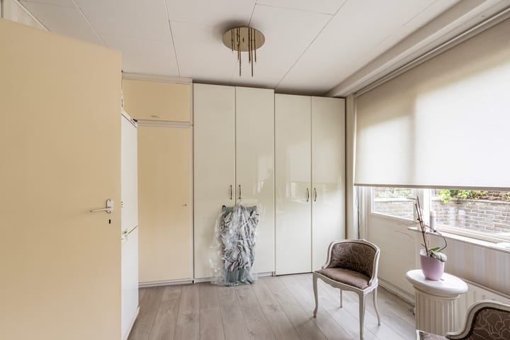 Photo 23 of Frederik Hendriklaan 17