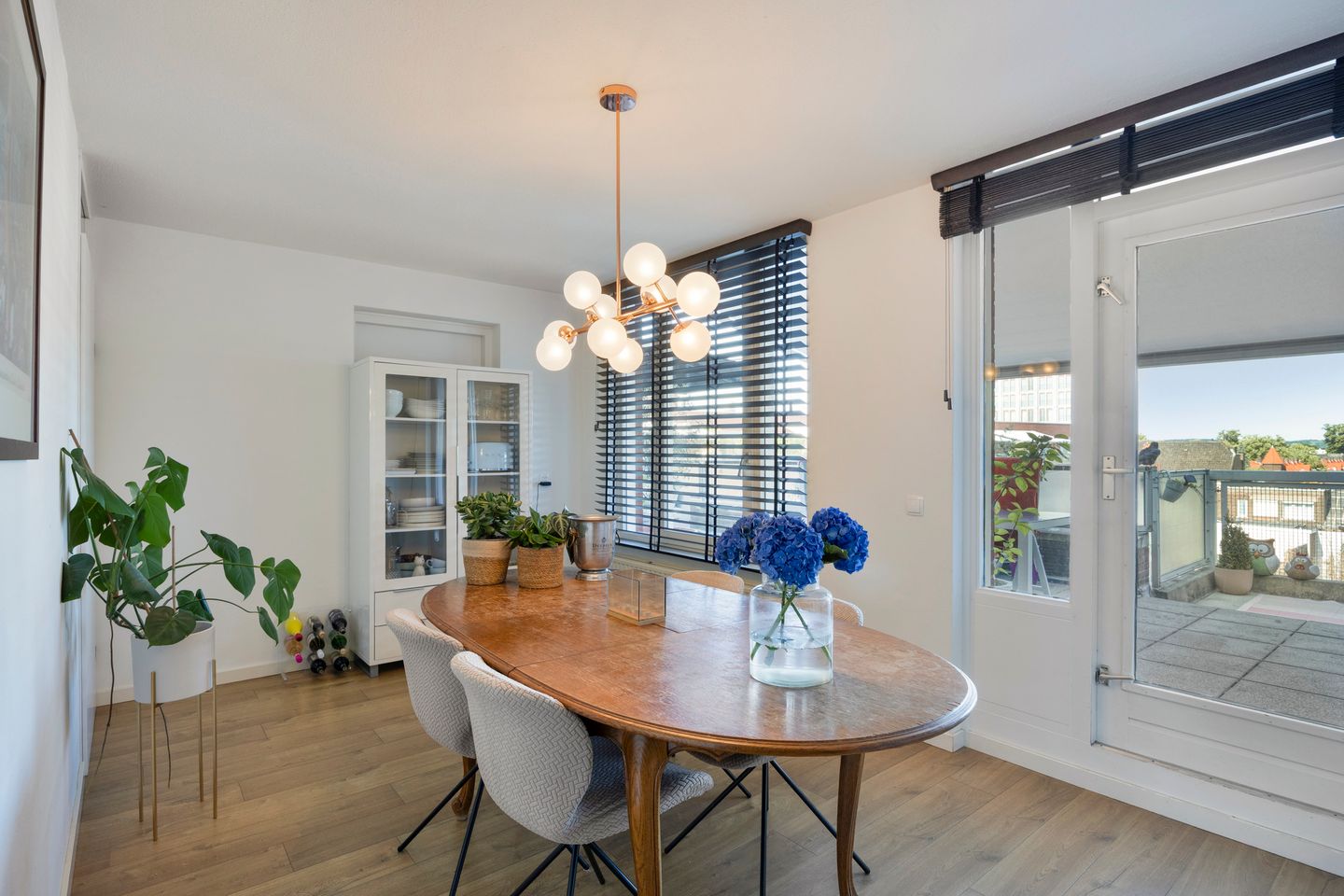 Foto 1 van Clermontlunet 11-E