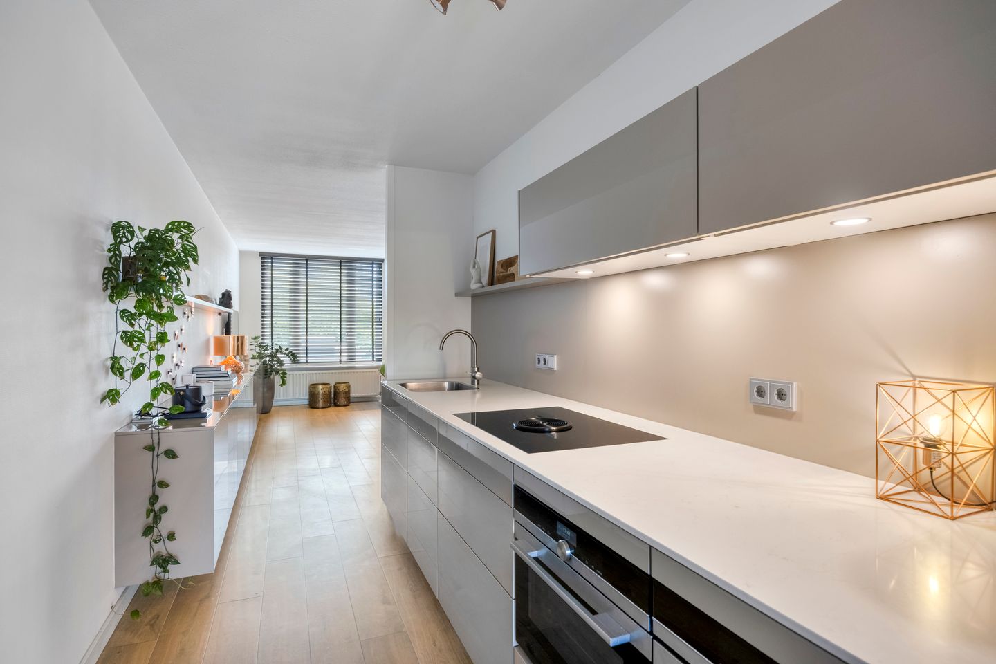 Foto 4 van Clermontlunet 11-E