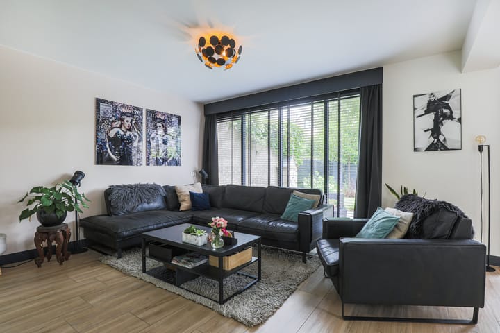 Photo 2 of Elzenlaan 28