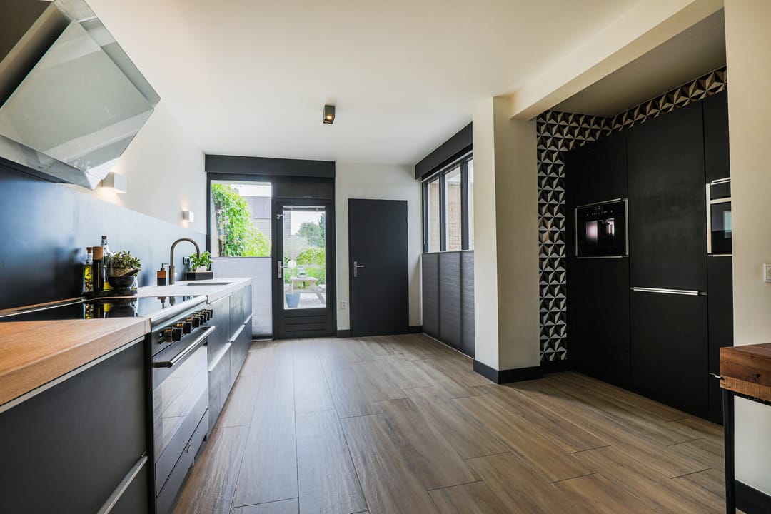 Photo 11 of Elzenlaan 28