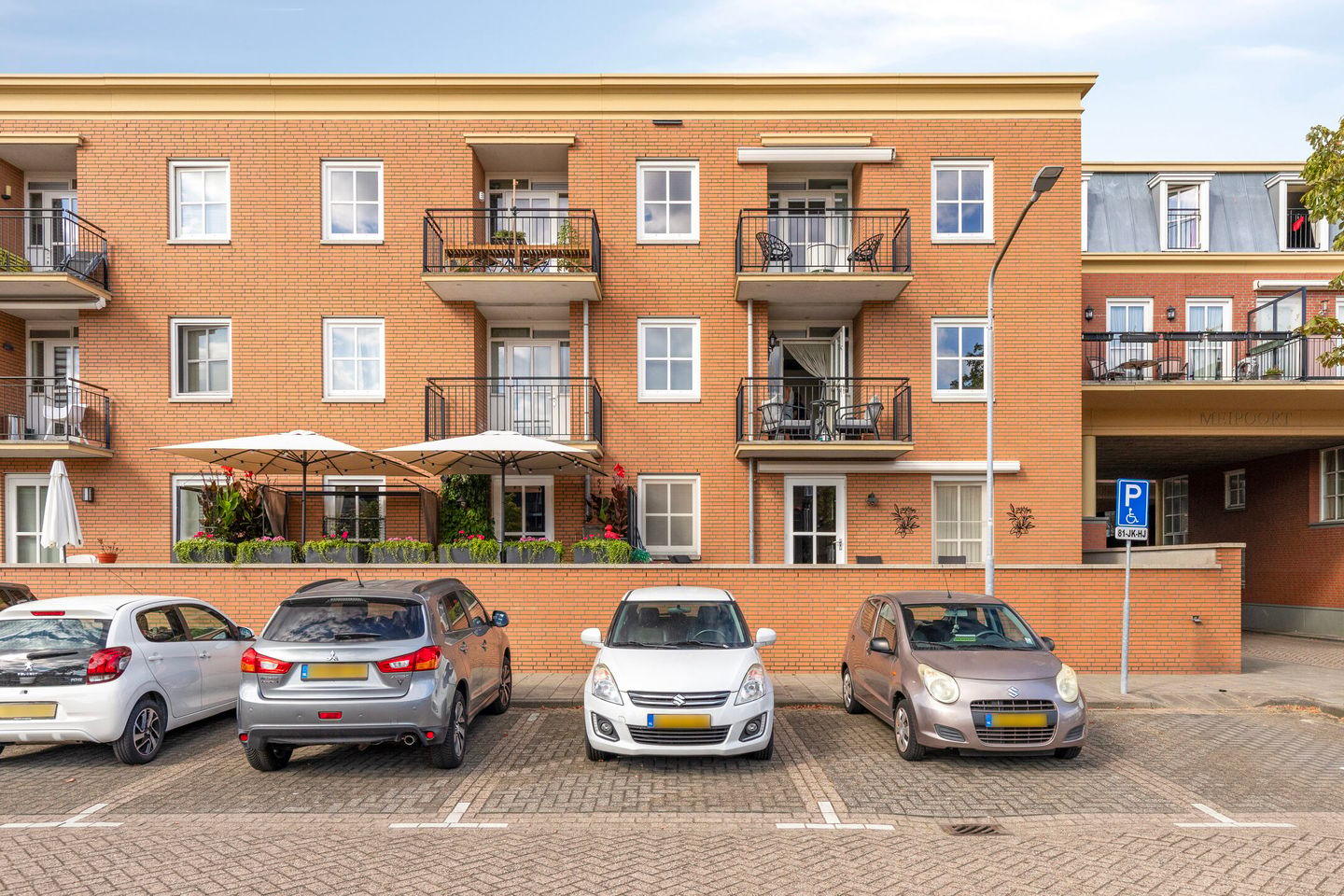 Photo 10 of Kluisstraat 52