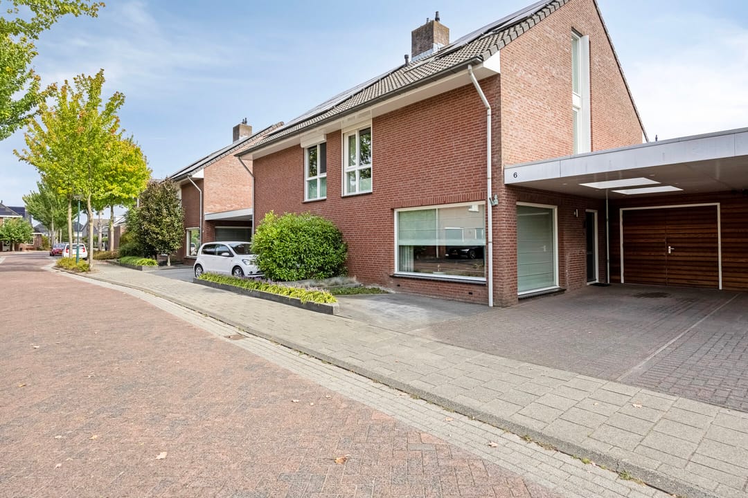 Photo 7 of Trombonestraat 6