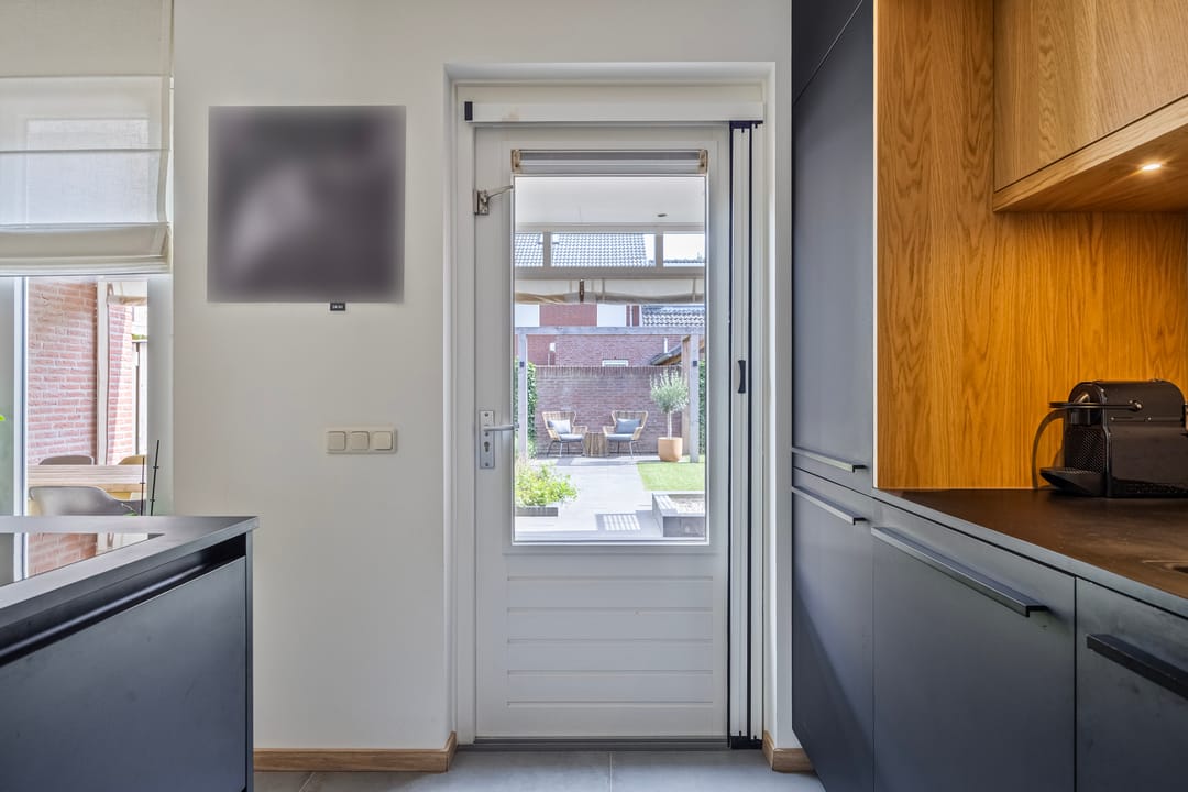 Photo 22 of Trombonestraat 6