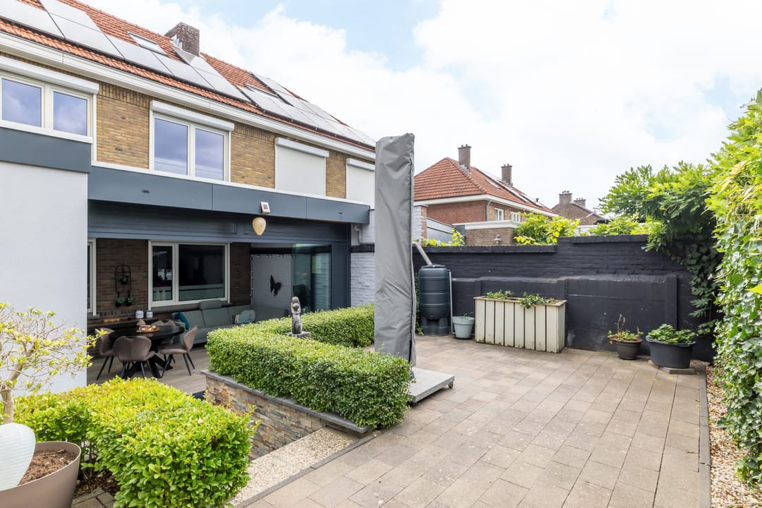 Photo 32 of Burg. Cremersstraat 7