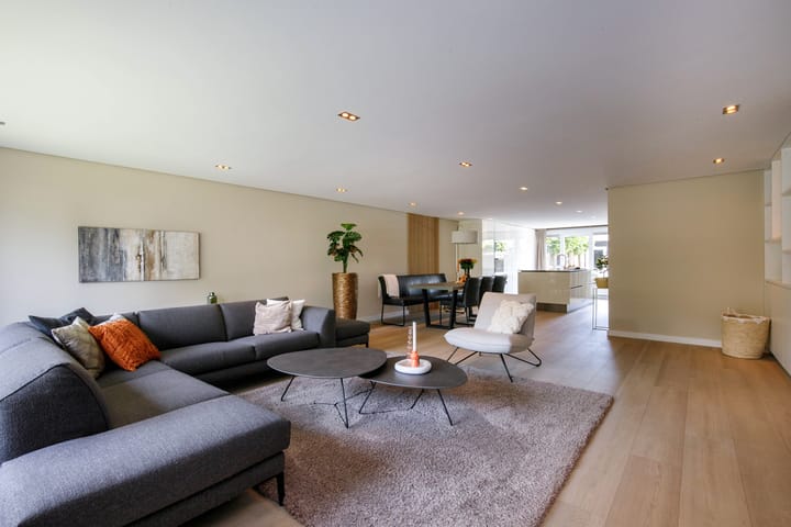 Foto 10 van Vrouwenmantel 21