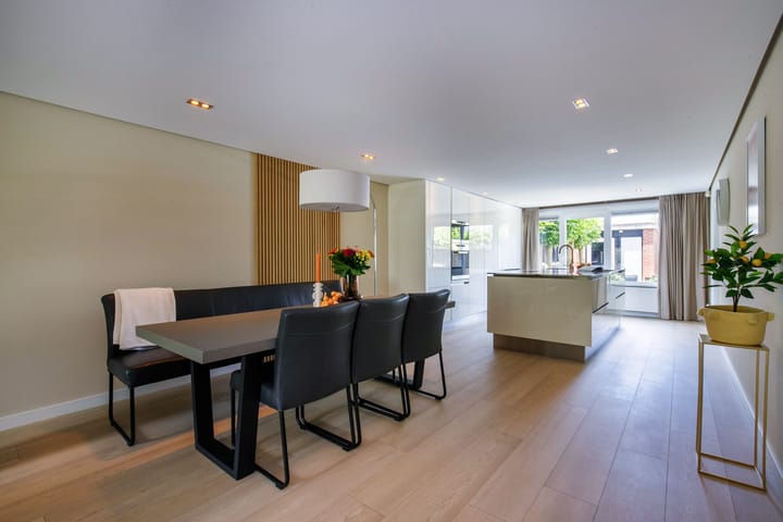 Foto 11 van Vrouwenmantel 21