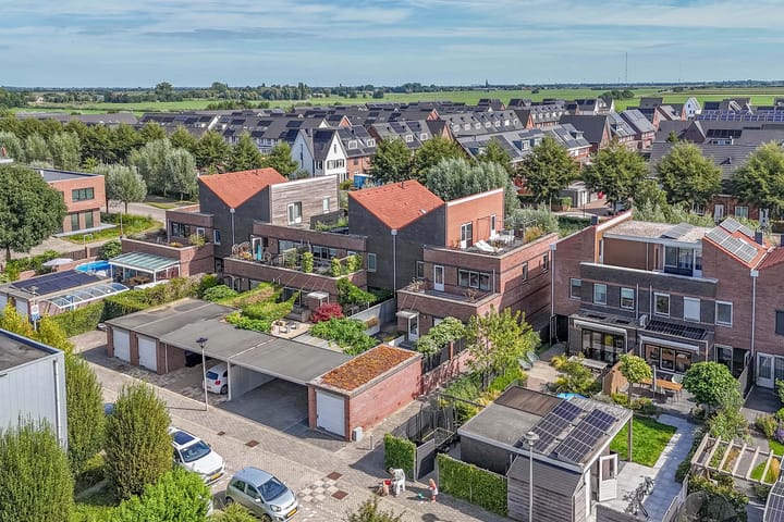 Foto 46 van Vrouwenmantel 21