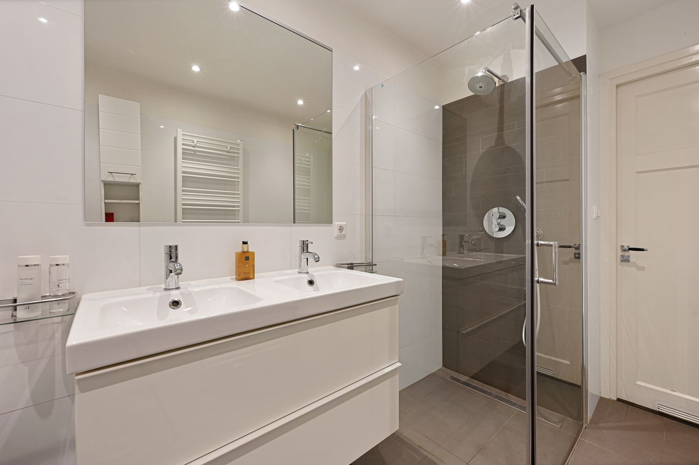 Foto 34 van Laan van Nieuw Oosteinde 436