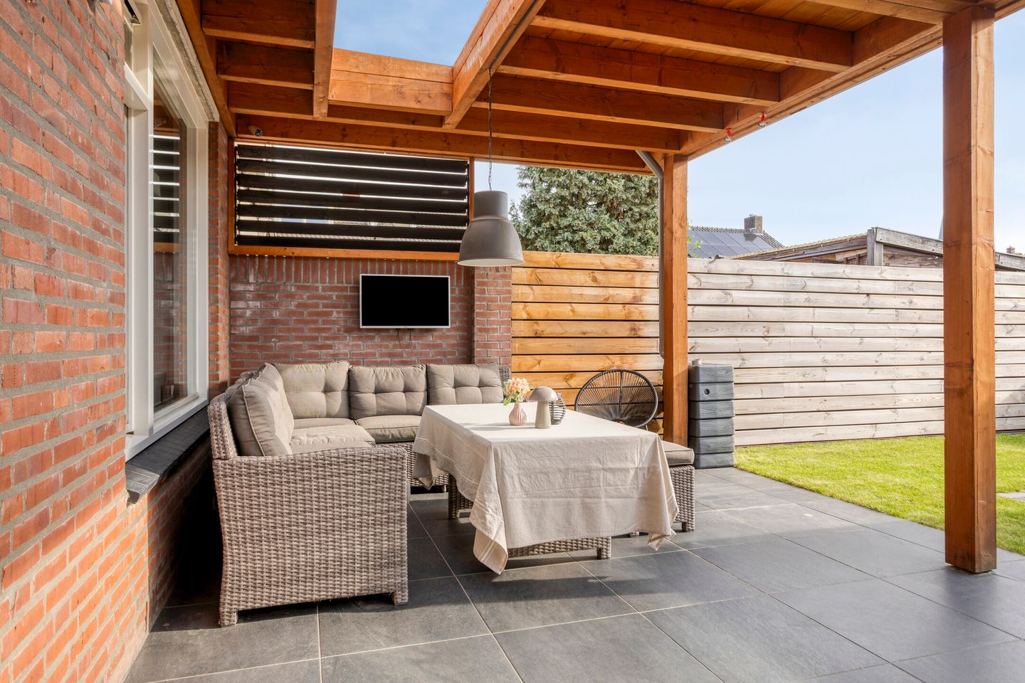 Foto 29 van Helfrichstraat 3