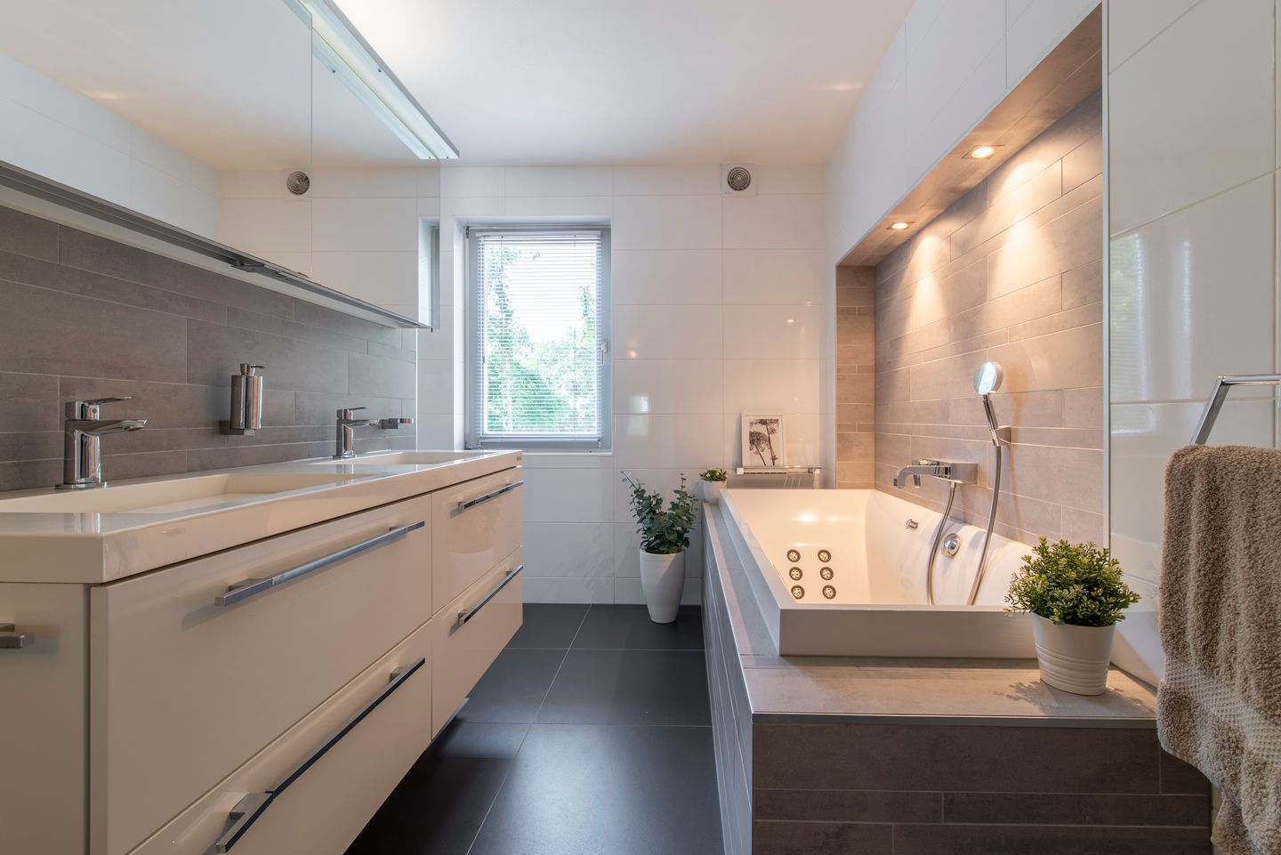 Photo 25 of Betje Wolfflaan 6