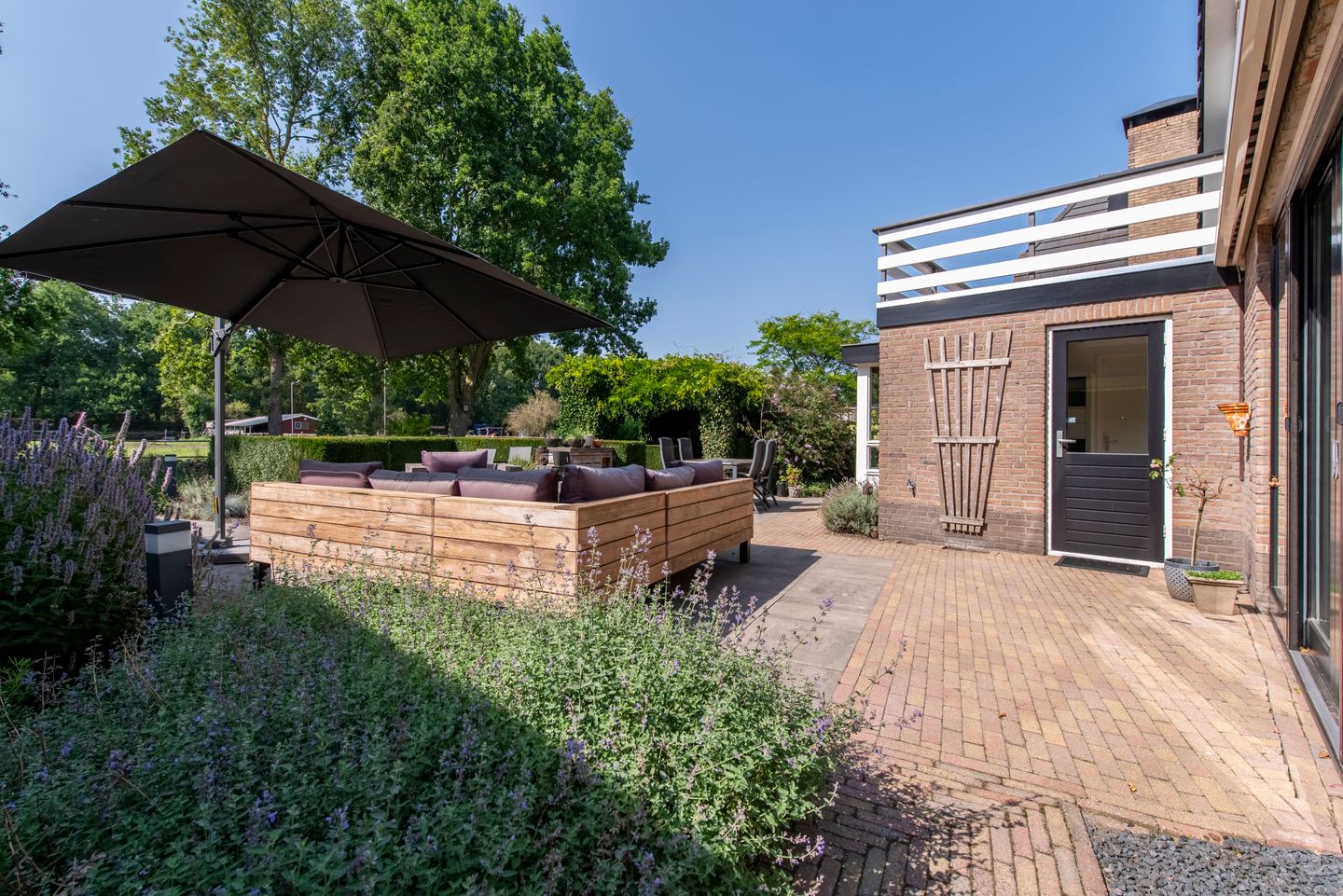 Photo 40 of Betje Wolfflaan 6