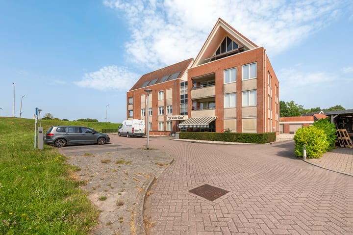 Photo 3 of Benedendijk 114