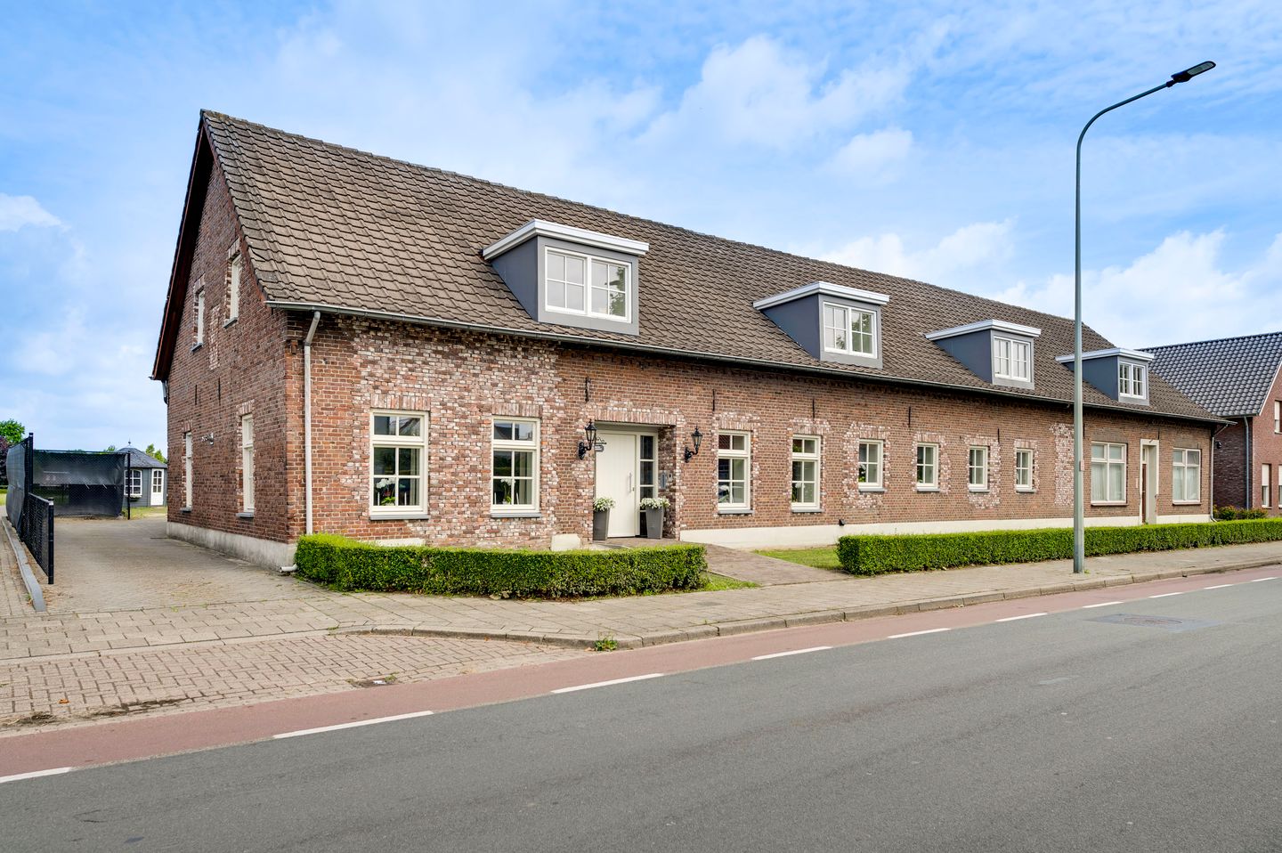 View photo 1 of Onze Lieve Vrouwestraat 37-39