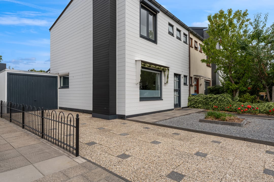 Photo 7 of Madoerastraat 123