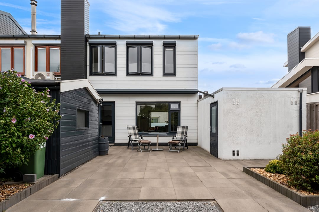 Photo 31 of Madoerastraat 123