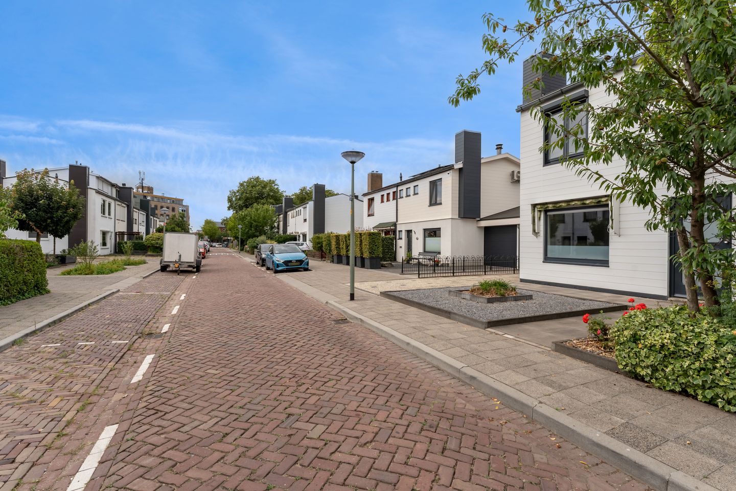 Photo 44 of Madoerastraat 123