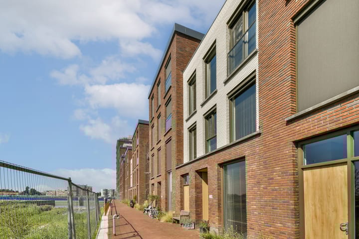 Photo 34 of Werf van Gips 708