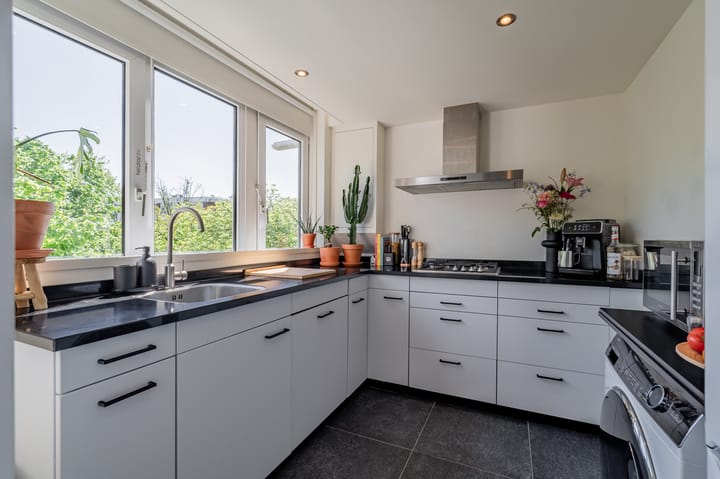 Photo 4 of Jan Prinsstraat 76