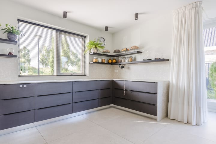 Photo 8 of Laan van Broekhorn 43