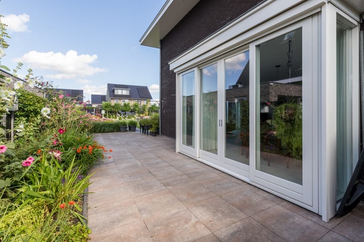 Photo 37 of Laan van Broekhorn 43