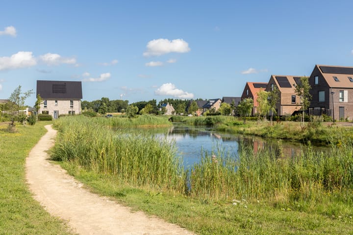 Photo 38 of Laan van Broekhorn 43