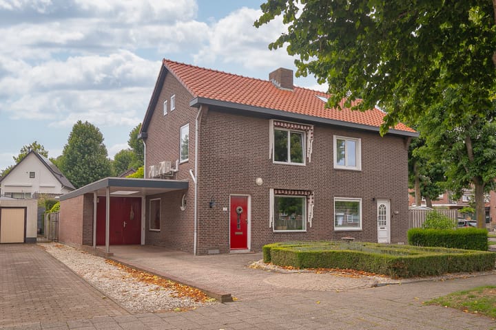 Foto 1 van Langhaagweg 49