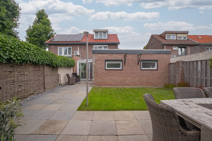 Foto 24 van Langhaagweg 49