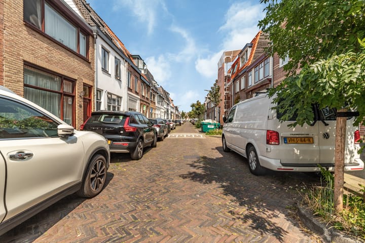 Foto 41 van Generaal Bothastraat 54