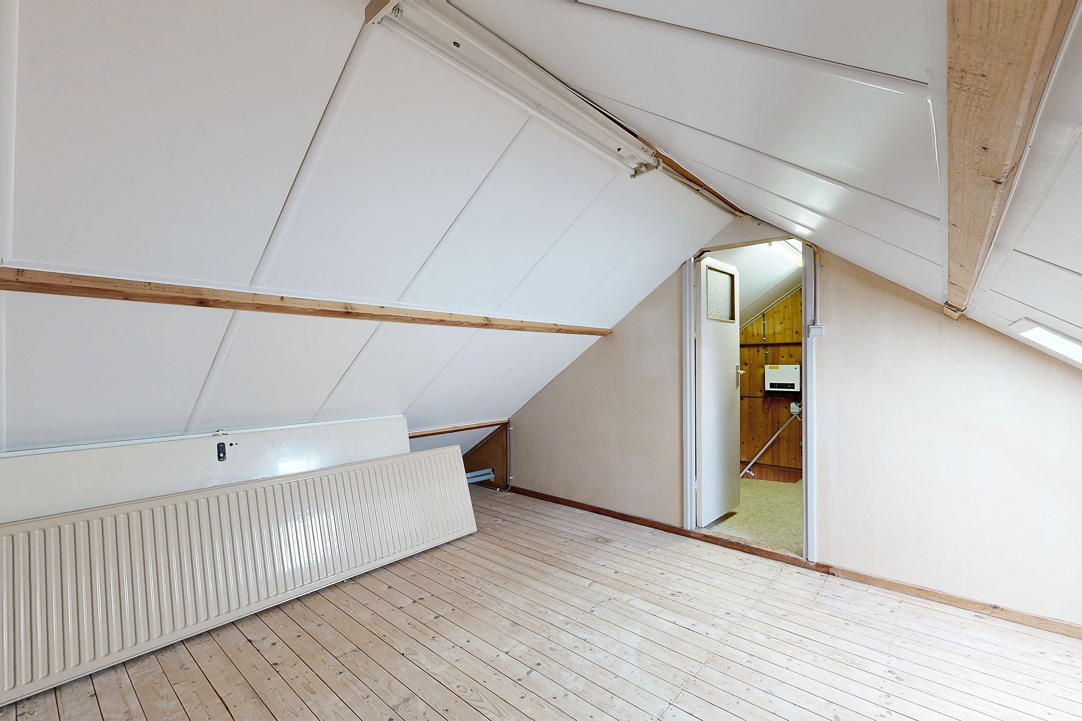Photo 36 of Koningin Emmastraat 14