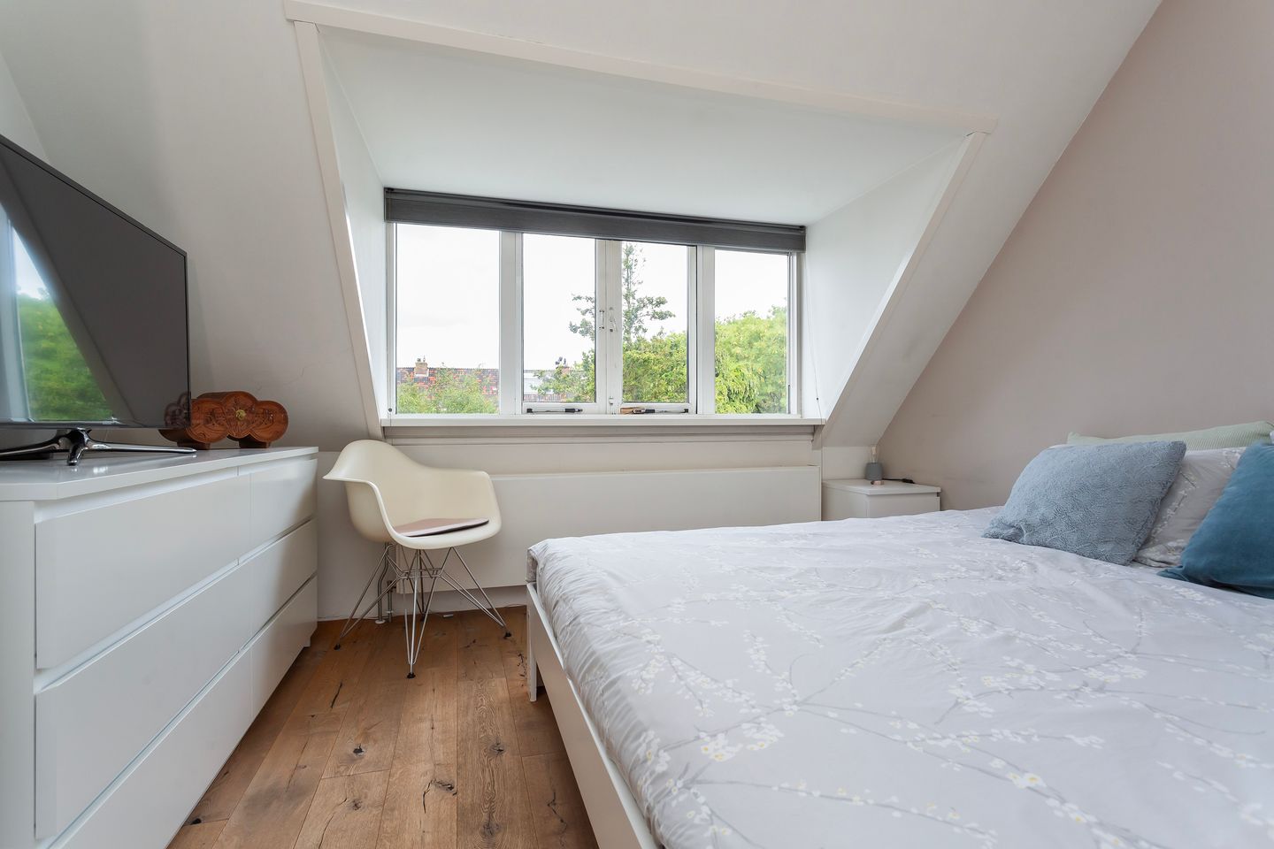 Photo 14 of Kerstant van den Bergelaan 63-B