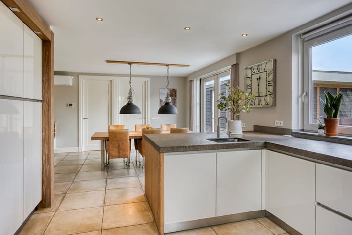 Foto 24 van Karel Doormanstraat 26