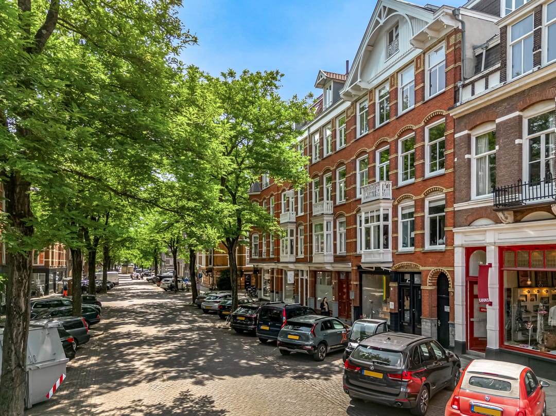Photo 2 of Jacob Obrechtstraat 16-B
