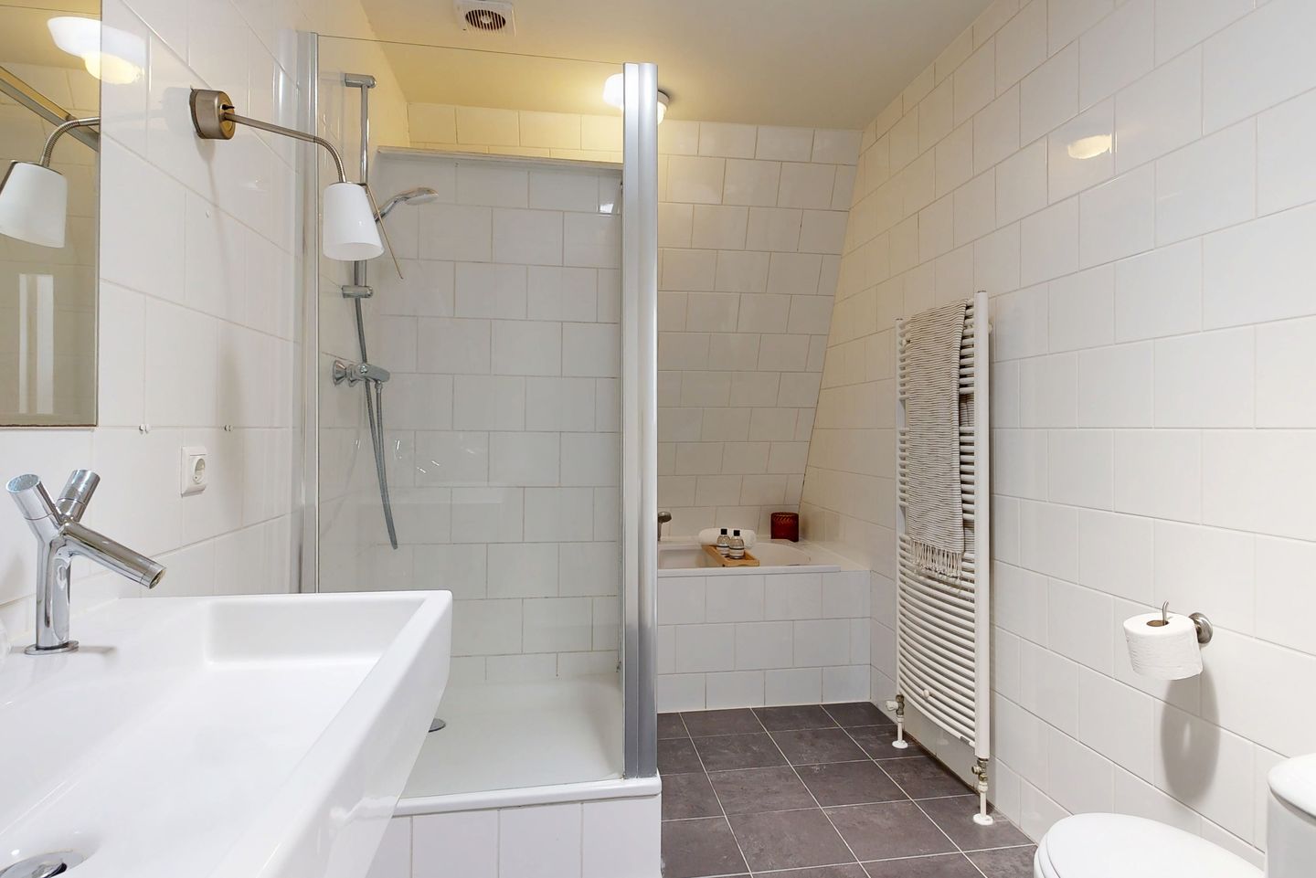 Photo 29 of Jacob Obrechtstraat 16-B