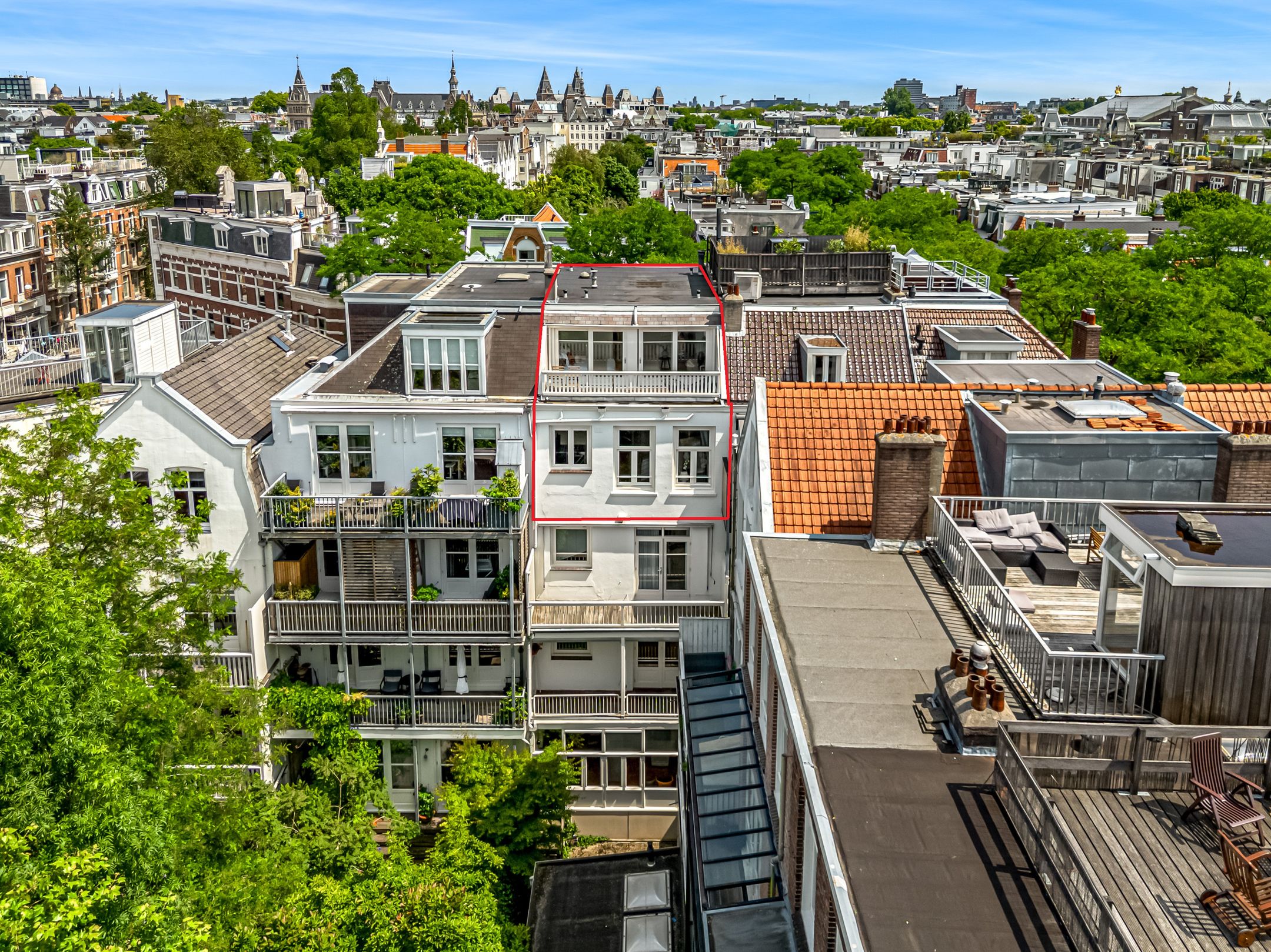 Photo 33 of Jacob Obrechtstraat 16-B