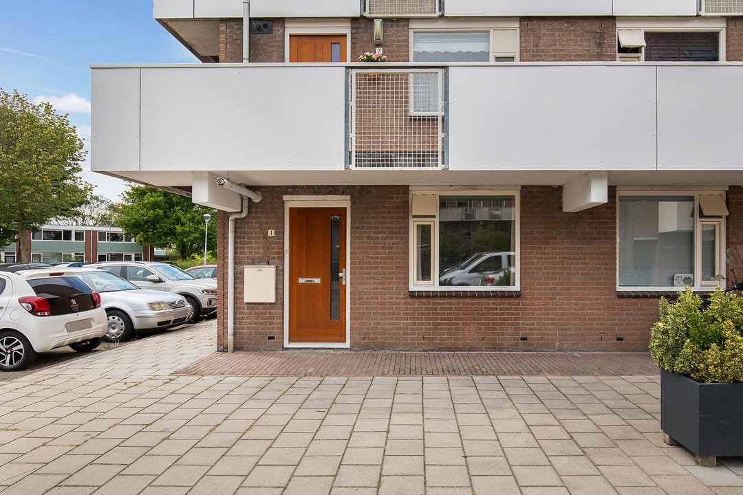 Photo 2 of Thomsonstraat 1