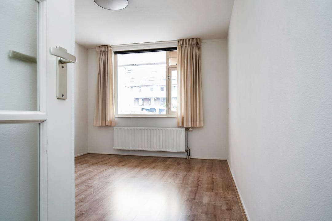 Photo 16 of Thomsonstraat 1