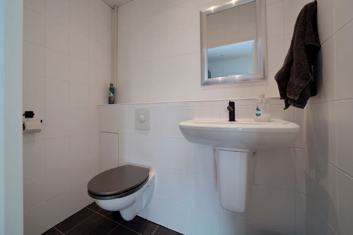 Foto 23 van Menno ter Braaklaan 223