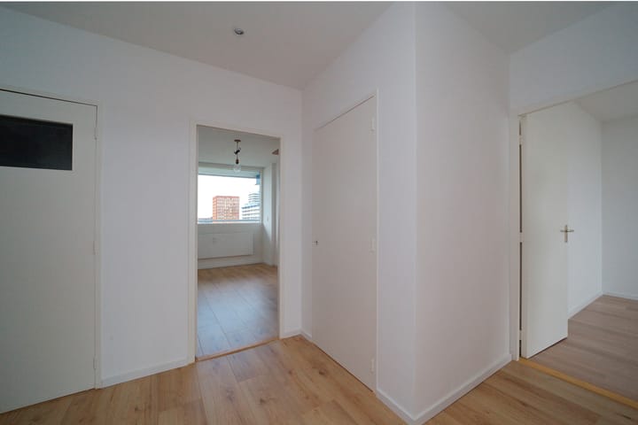 Foto 30 van Menno ter Braaklaan 223