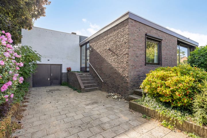 Foto 5 van Burg Termeerstraat 18