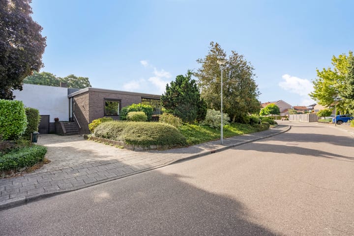 Foto 6 van Burg Termeerstraat 18