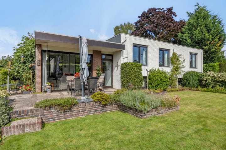 Foto 48 van Burg Termeerstraat 18