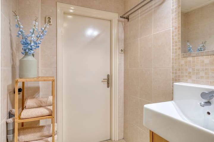 Foto 25 van Roelof van Schevenstraat 76