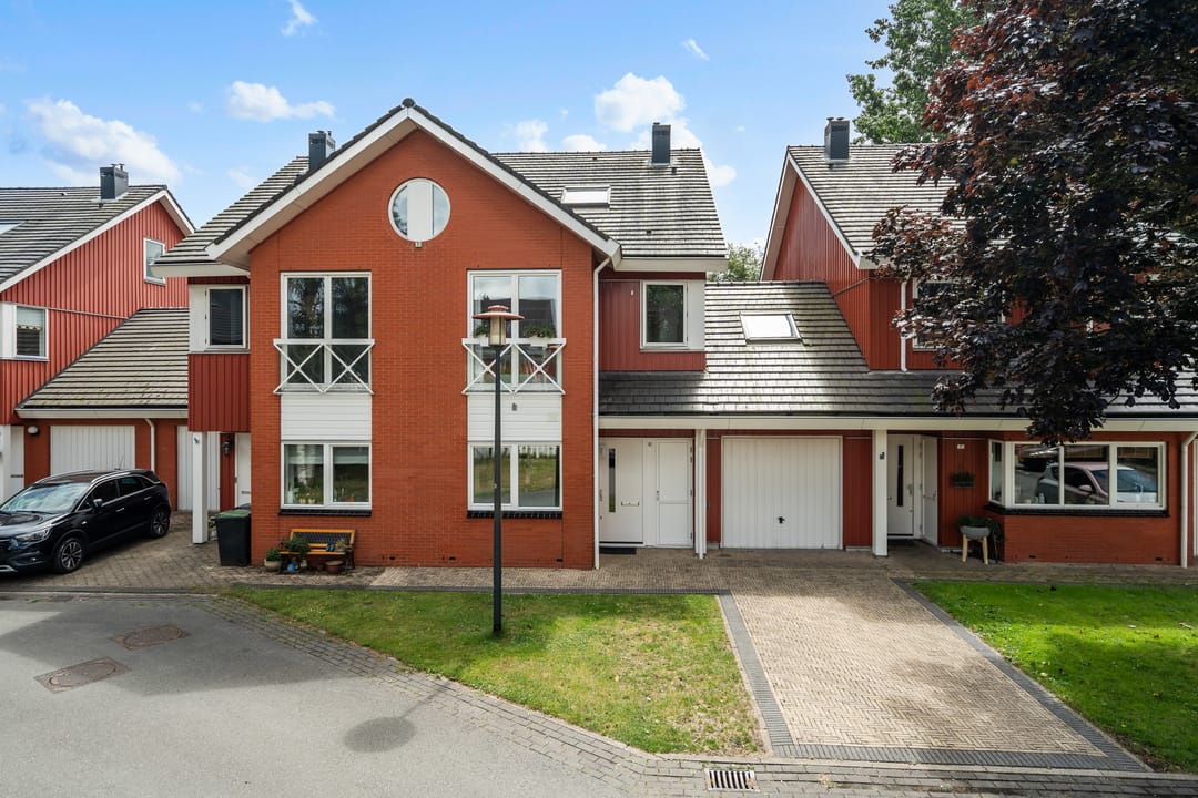 Photo 1 of Barkentijn 8