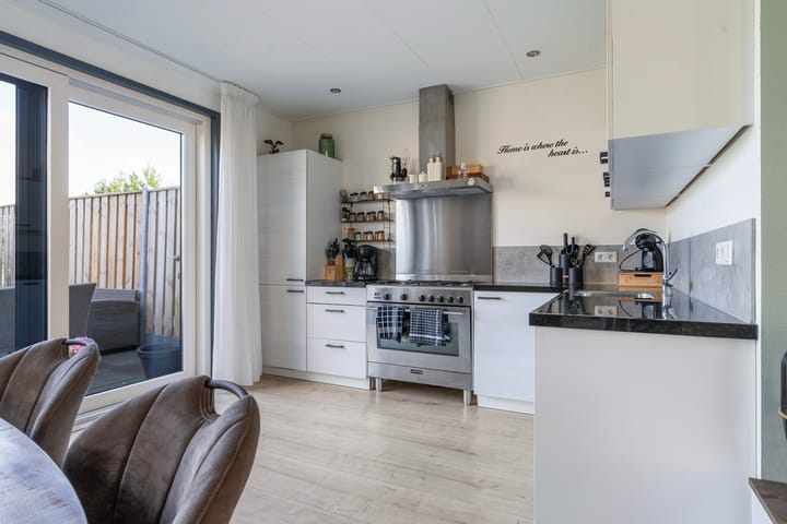 Foto 15 van van Wijngaardenstraat 13