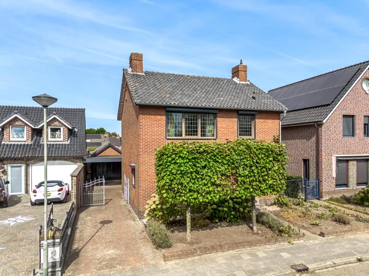 Foto 1 van Sint Annastraat 8