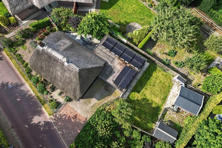 Photo 37 of Drouwenerstraat 5