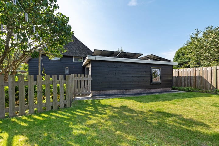 Photo 34 of Drouwenerstraat 5