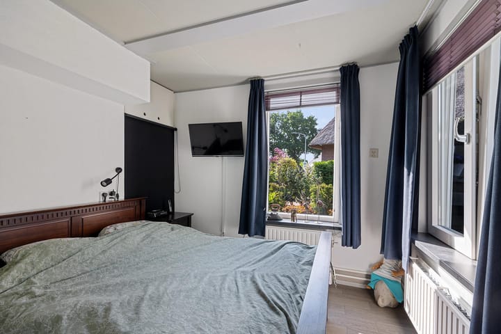 Photo 22 of Drouwenerstraat 5